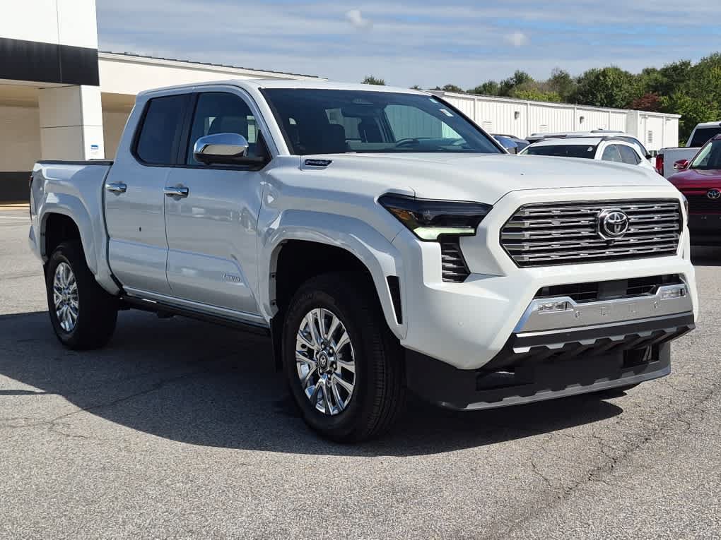 Used 2026 Toyota Tacoma Limited AWD/4WD image 3