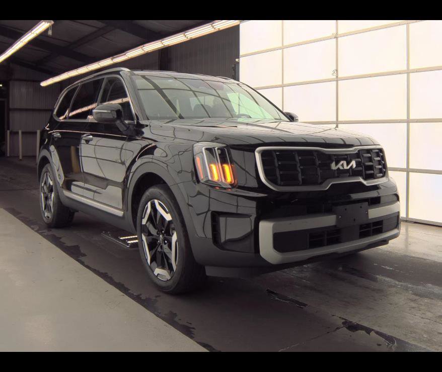 Used 2025 Kia Telluride S