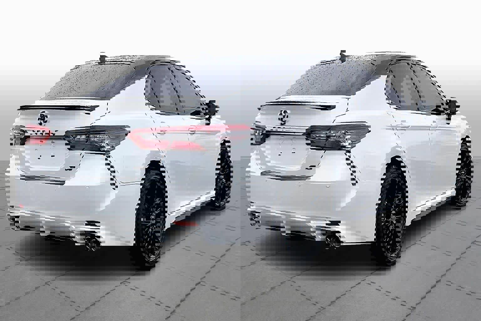 Used 2024 Toyota Camry XSE w/ Navigation Package image 13