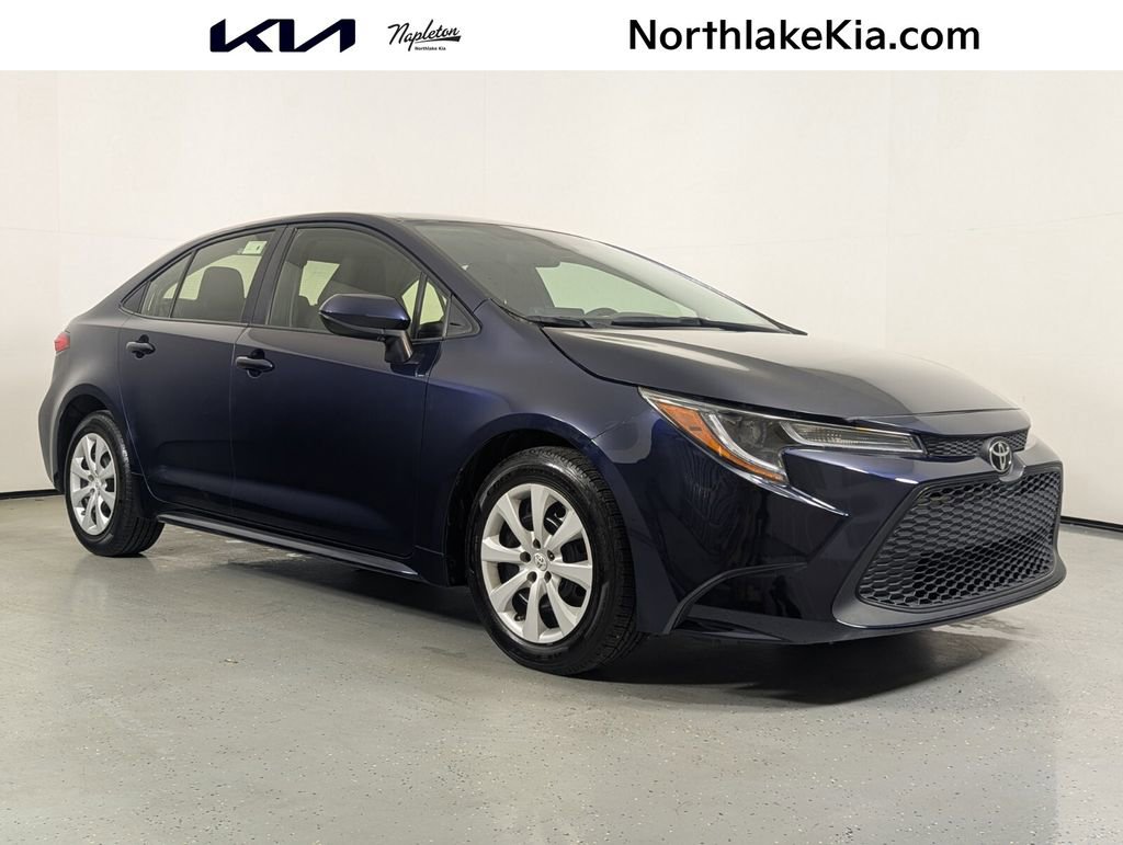Used 2022 Toyota Corolla LE FWD image 1