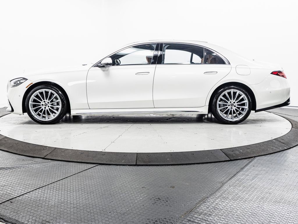 Certified 2023 Mercedes-Benz S 580e 4MATIC Sedan image 4
