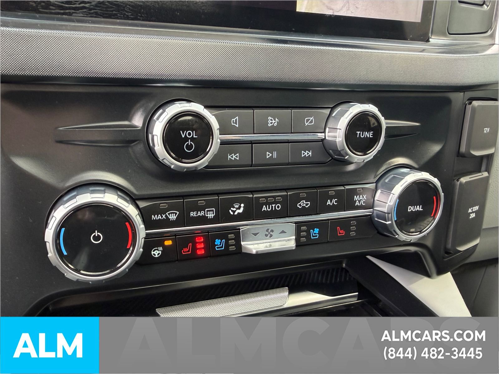 Certified 2023 Ford F250 Limited w/ FX4 Off-Road Package image 26