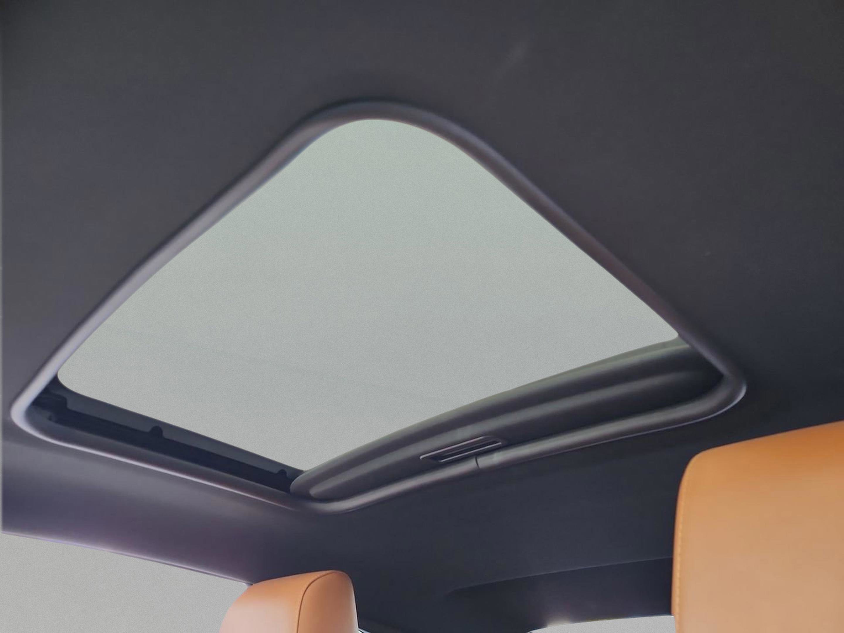 Used 2016 Chevrolet Camaro SS RWD image 27