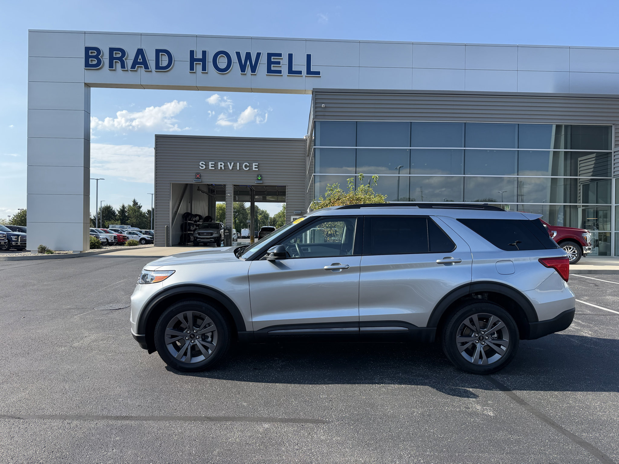 Used 2024 Ford Explorer XLT w/ Equipment Group 202A