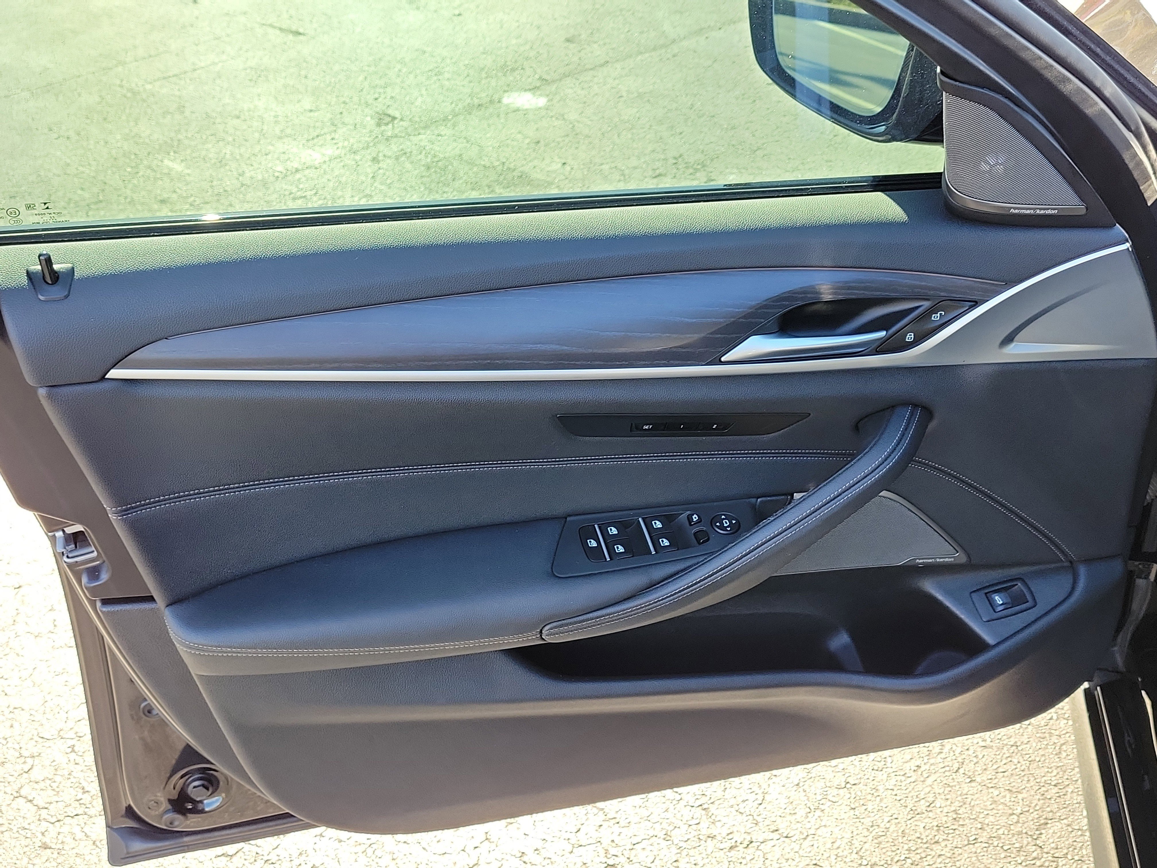 Used 2023 BMW 530i xDrive w/ M Sport Package image 18