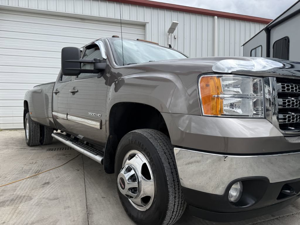 Used 2012 GMC Sierra 3500 SLT AWD/4WD image 3