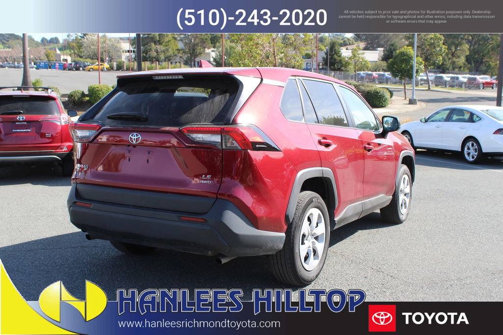 Used 2024 Toyota RAV4 LE image 7