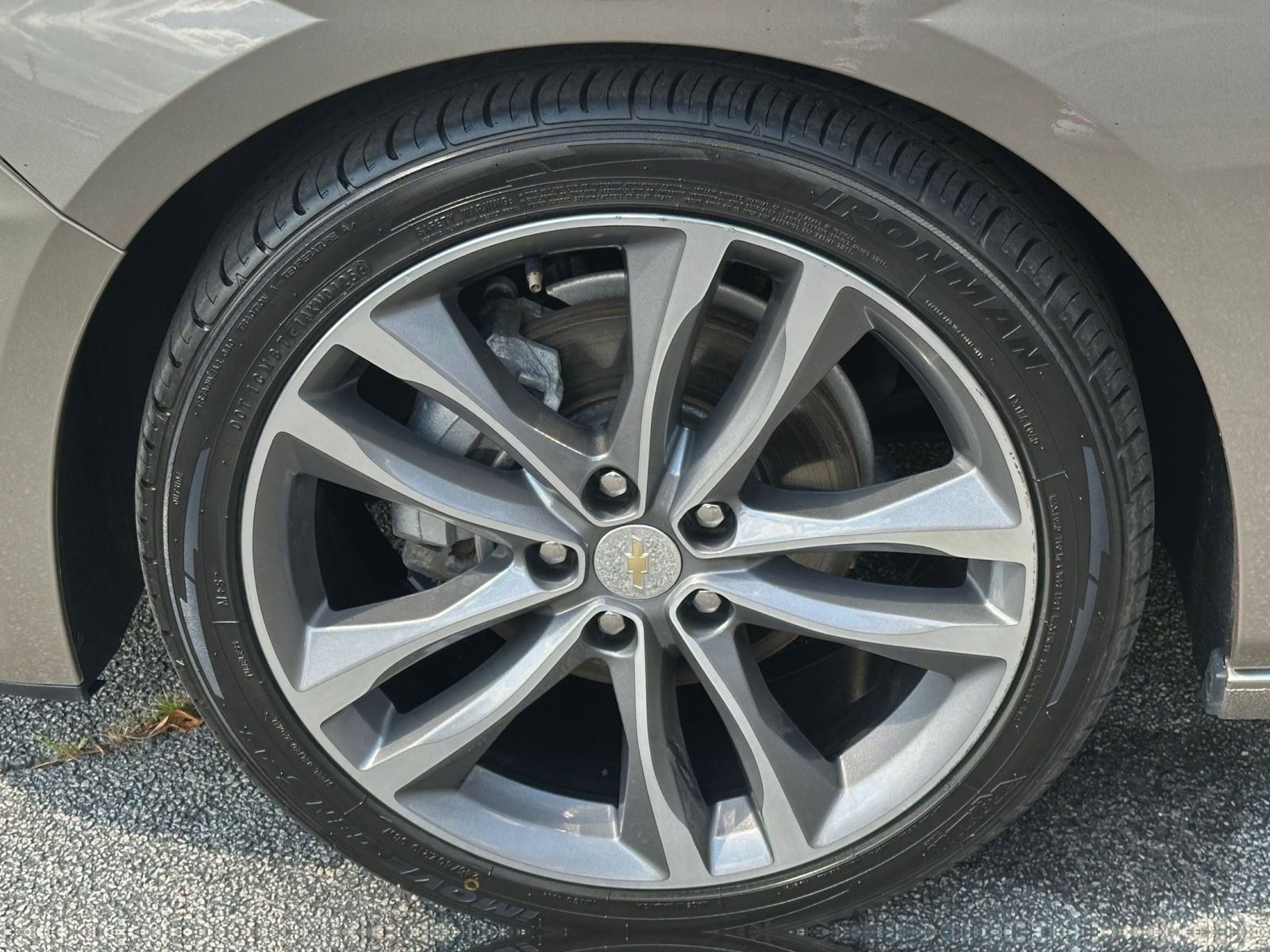 Used 2024 Chevrolet Malibu LT image 30