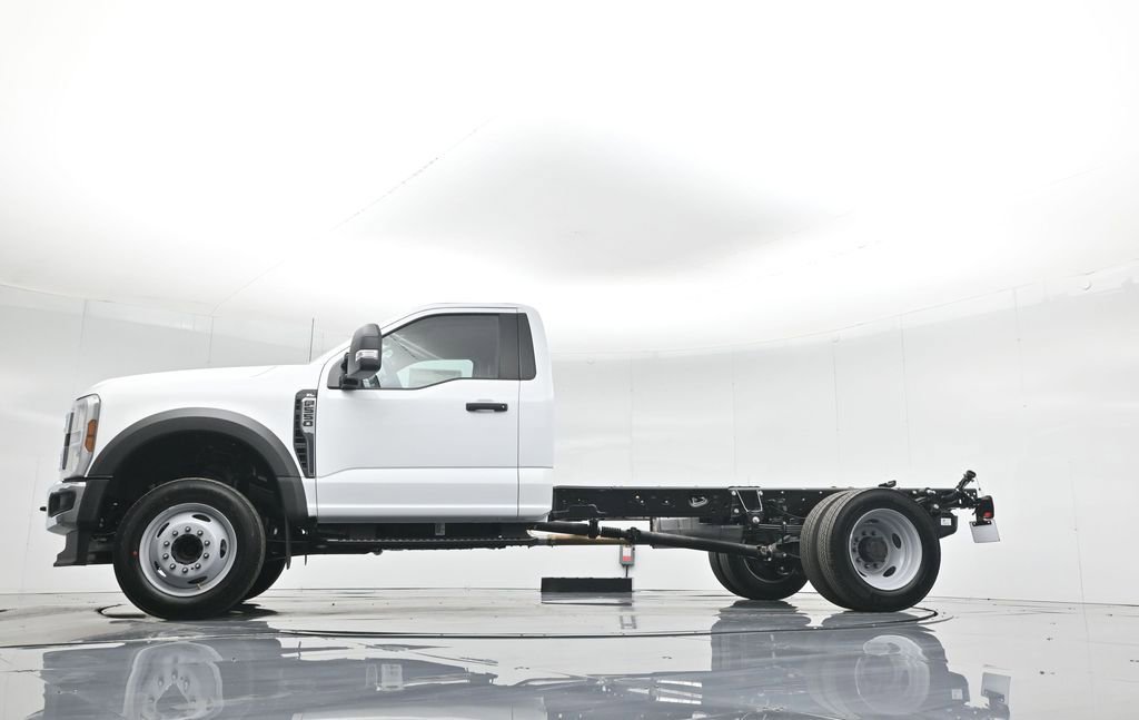 New 2025 Ford F550 XL image 7