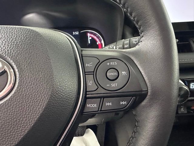 Used 2023 Toyota RAV4 XLE Premium image 26