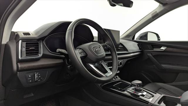 Used 2023 Audi Q5 2.0T Premium Plus w/ Premium Plus Package AWD/4WD image 23