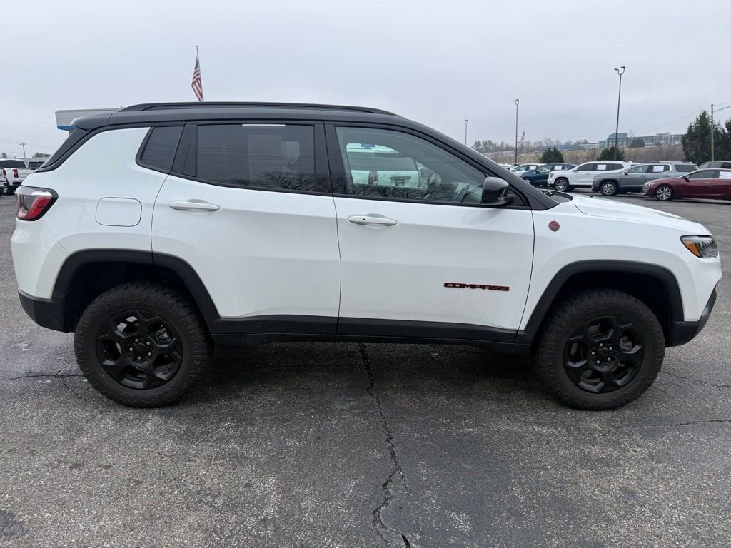Used 2023 Jeep Compass Trailhawk image 8
