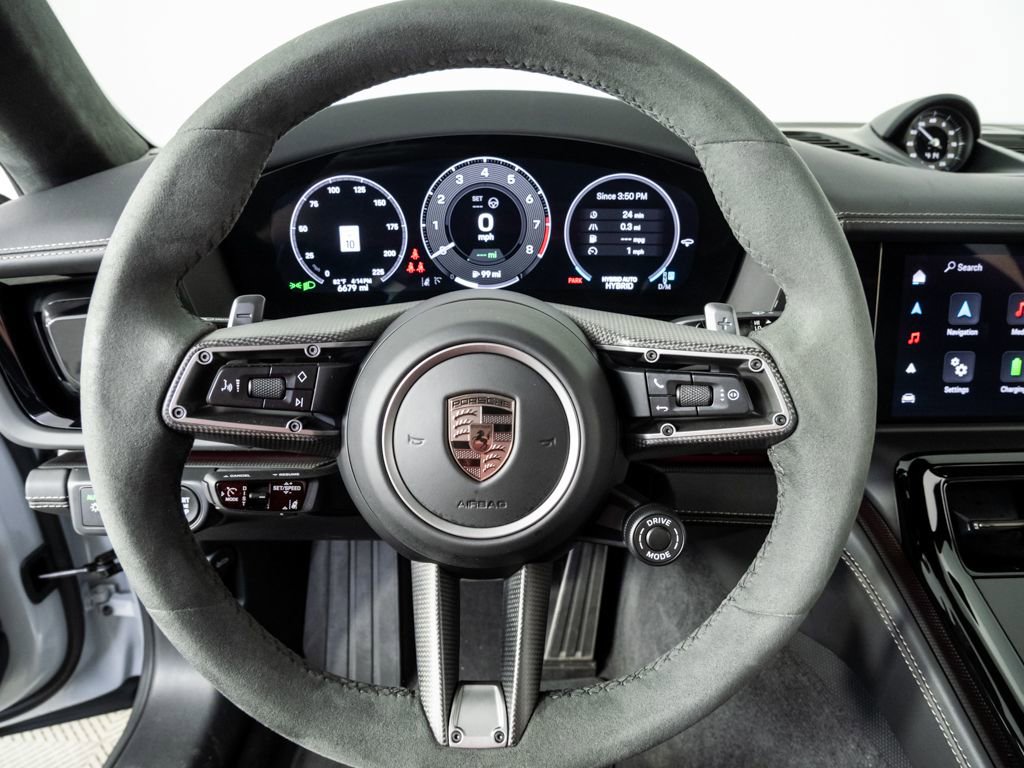 Certified 2025 Porsche Panamera Turbo image 9