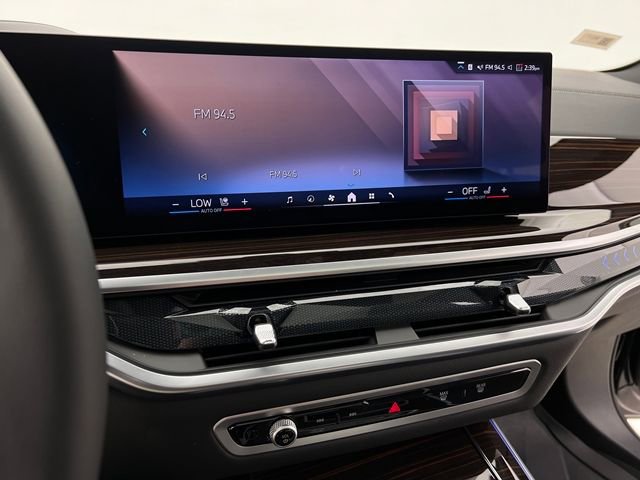 Certified 2026 BMW X5 xDrive50e w/ Climate Comfort Package image 20