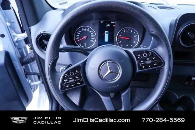Used 2024 Mercedes-Benz Sprinter 2500 image 12
