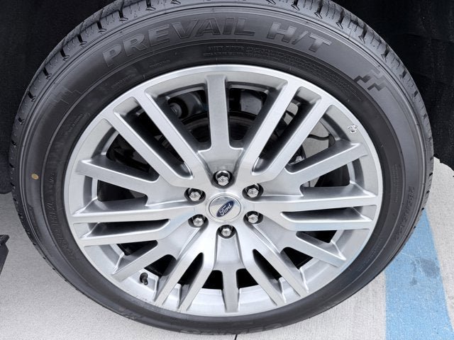 Used 2024 Ford Expedition Max Limited AWD/4WD image 32