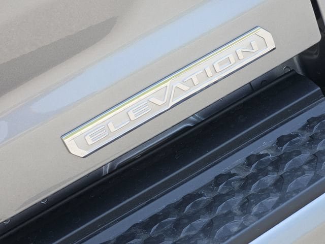 New 2026 GMC Canyon Elevation w/ Convenience Package RWD image 8