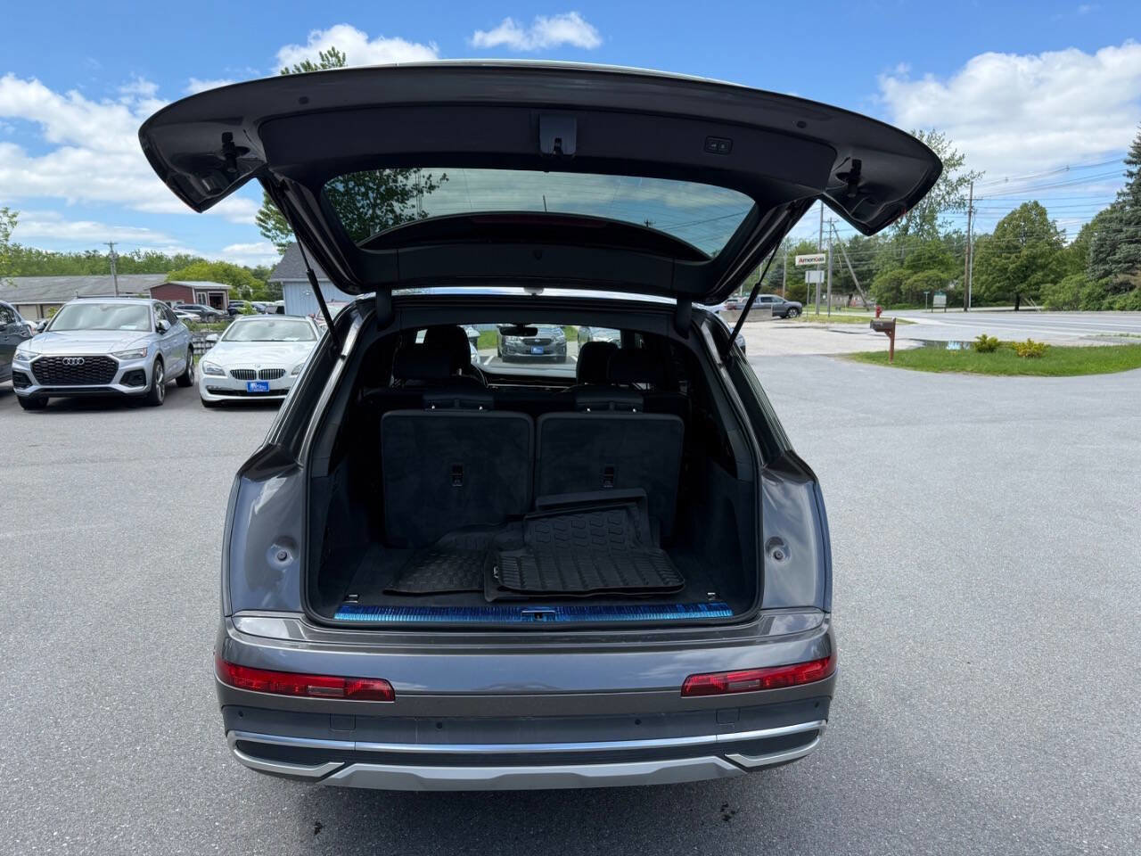 Used 2023 Audi Q7 2.0T Premium Plus w/ Premium Plus Package AWD/4WD image 12