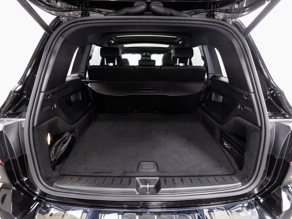 Used 2024 Mercedes-Benz EQB 350 4MATIC SUV image 26