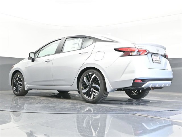 New 2025 Nissan Versa SR w/ Trunk Package image 22