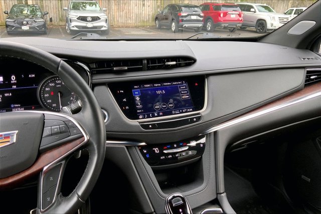 Used 2023 Cadillac XT5 Sportv w/ Technology Package AWD/4WD image 5