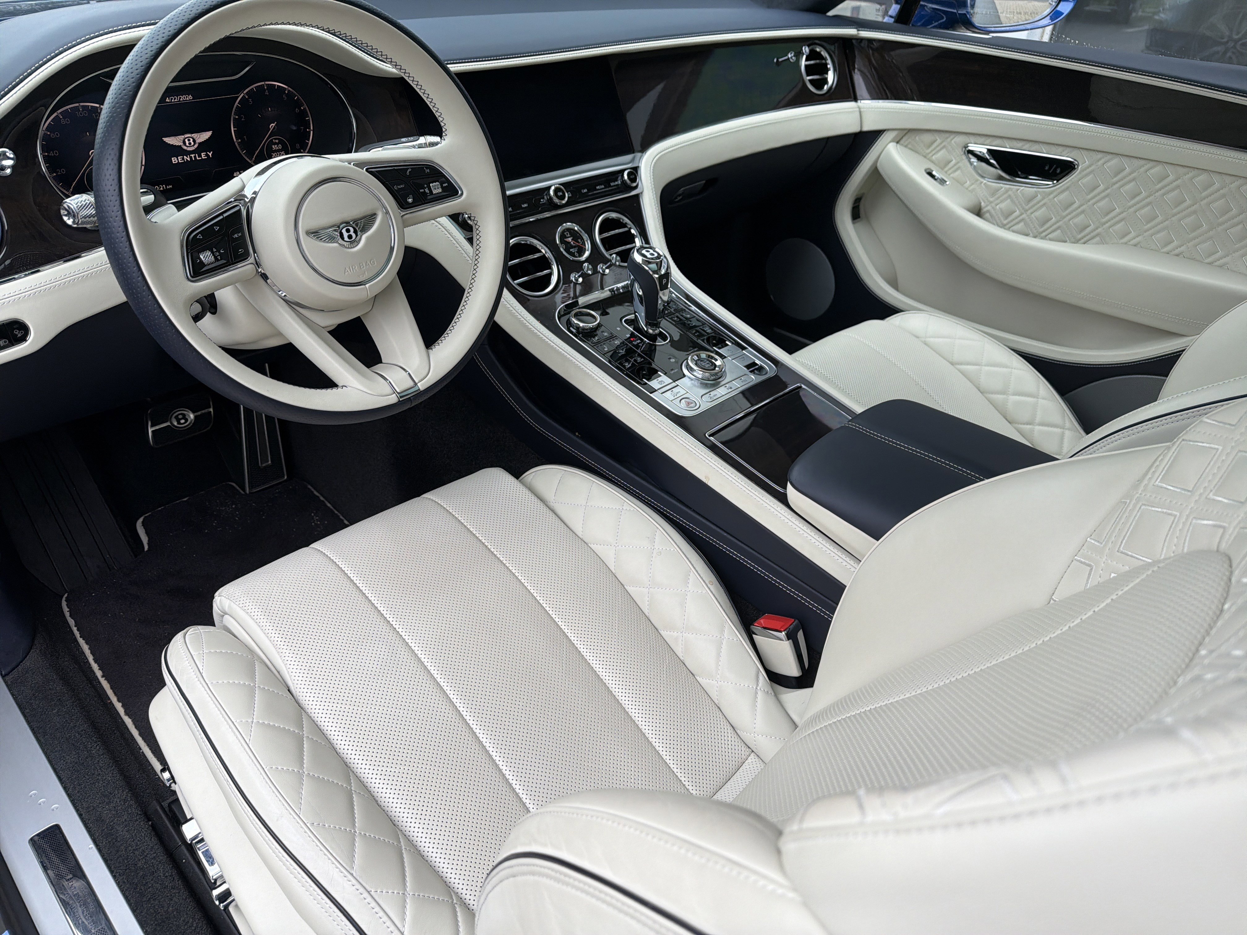 Used 2022 Bentley Continental GT image 14