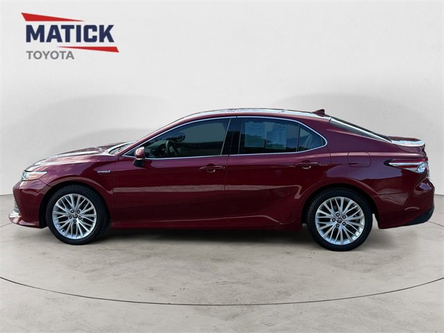 Used 2020 Toyota Camry XLE image 4