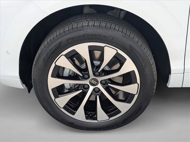 New 2026 Audi Q3 quattro 2.0T w/ Driver Assistance Package AWD/4WD image 9
