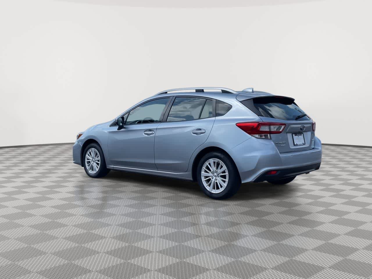 Used 2017 Subaru Impreza 2.0i Premium AWD/4WD image 6