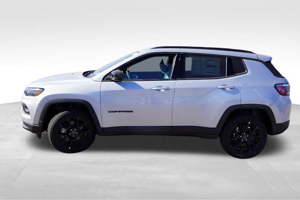 New 2025 Jeep Compass Latitude w/ Sun & Sound Group image 6