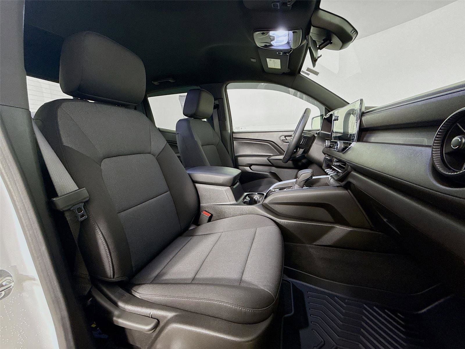 Used 2024 Chevrolet Colorado W/T w/ WT Convenience Package II image 27