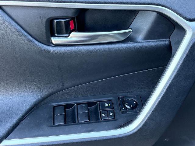 Used 2021 Toyota RAV4 TRD Off-Road image 17