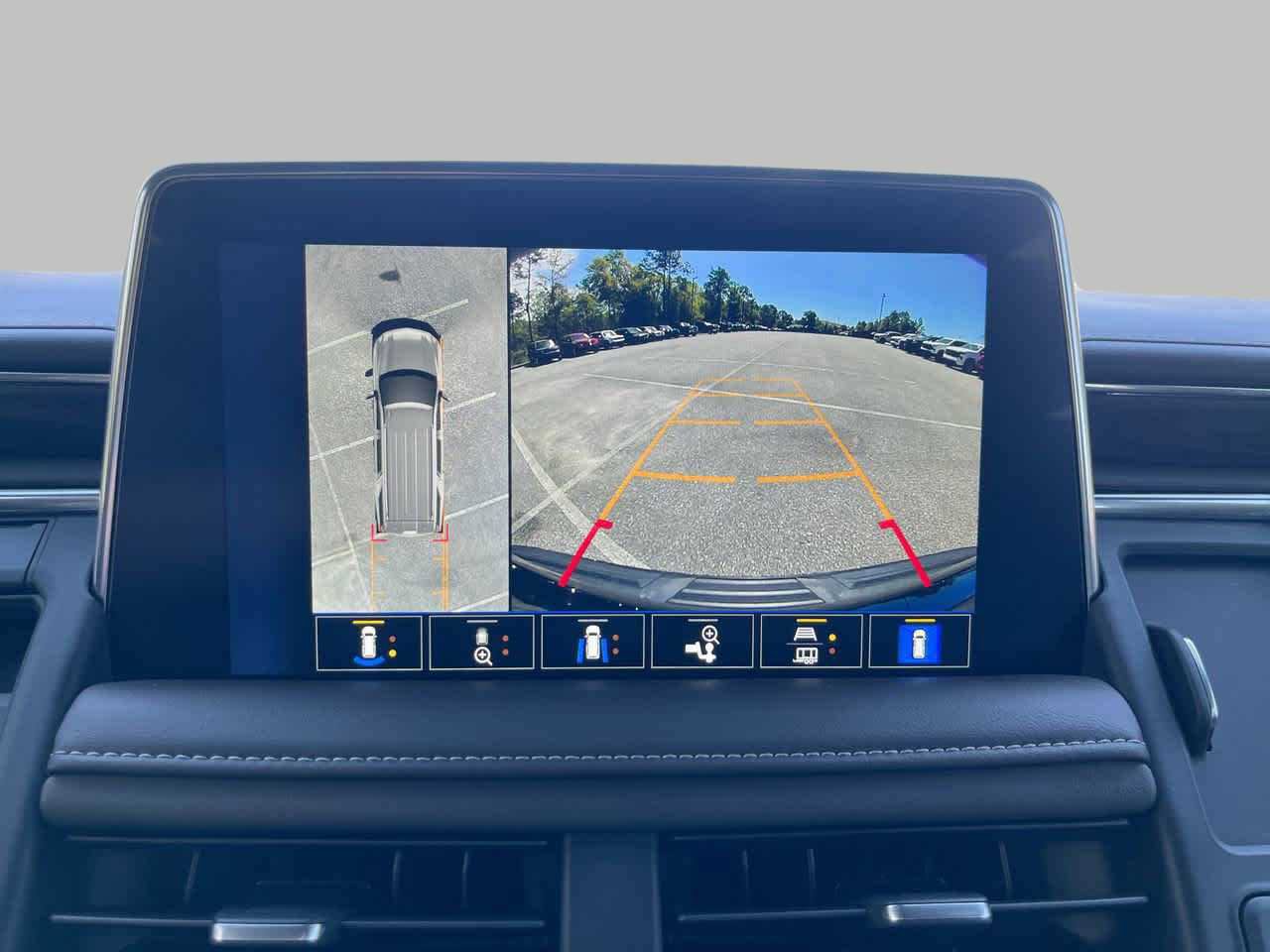 Used 2023 Chevrolet Tahoe LT w/ Luxury Package image 23