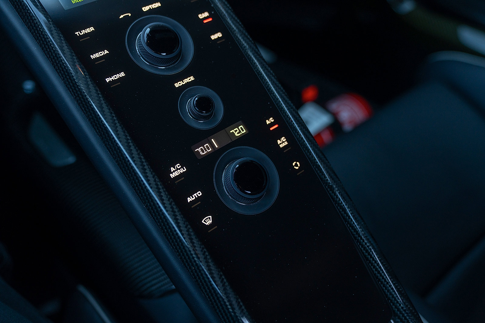 Used 2015 Porsche 918 Spyder AWD/4WD image 17