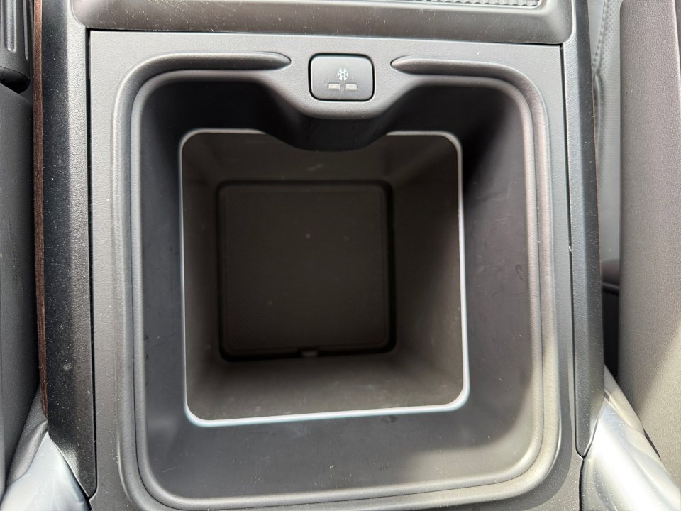 Used 2024 Land Rover Range Rover Long Wheelbase SE AWD/4WD image 19