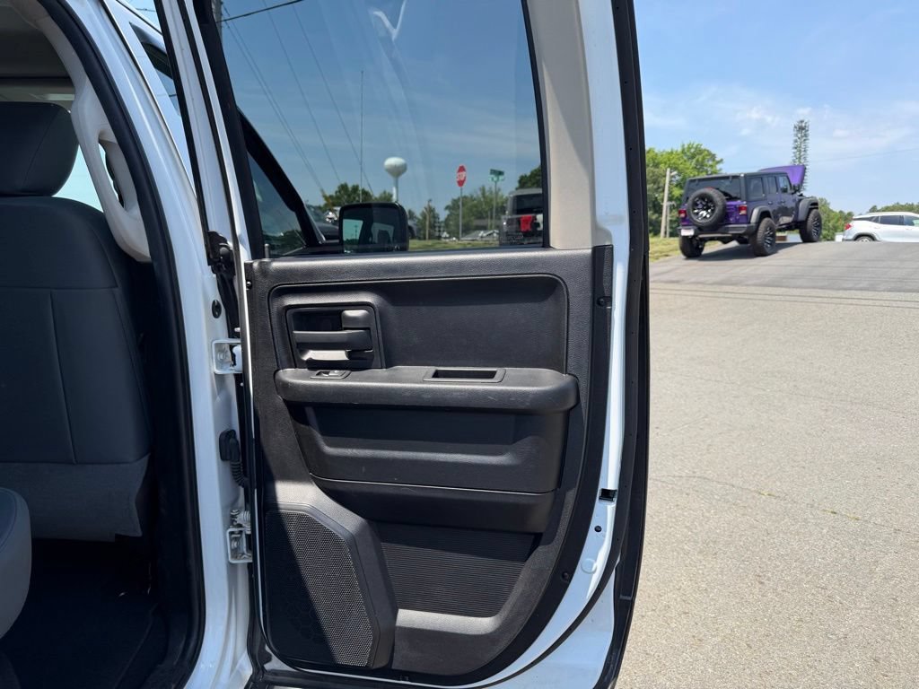 Used 2016 RAM 1500 Express w/ Popular Equipment Group AWD/4WD image 34