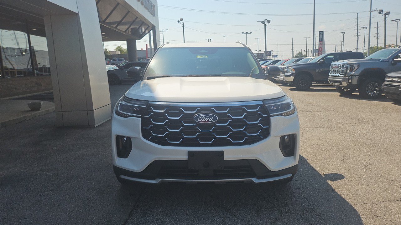 New 2027 Ford Explorer Platinum w/ 3.0L Ultimate Package AWD/4WD image 8