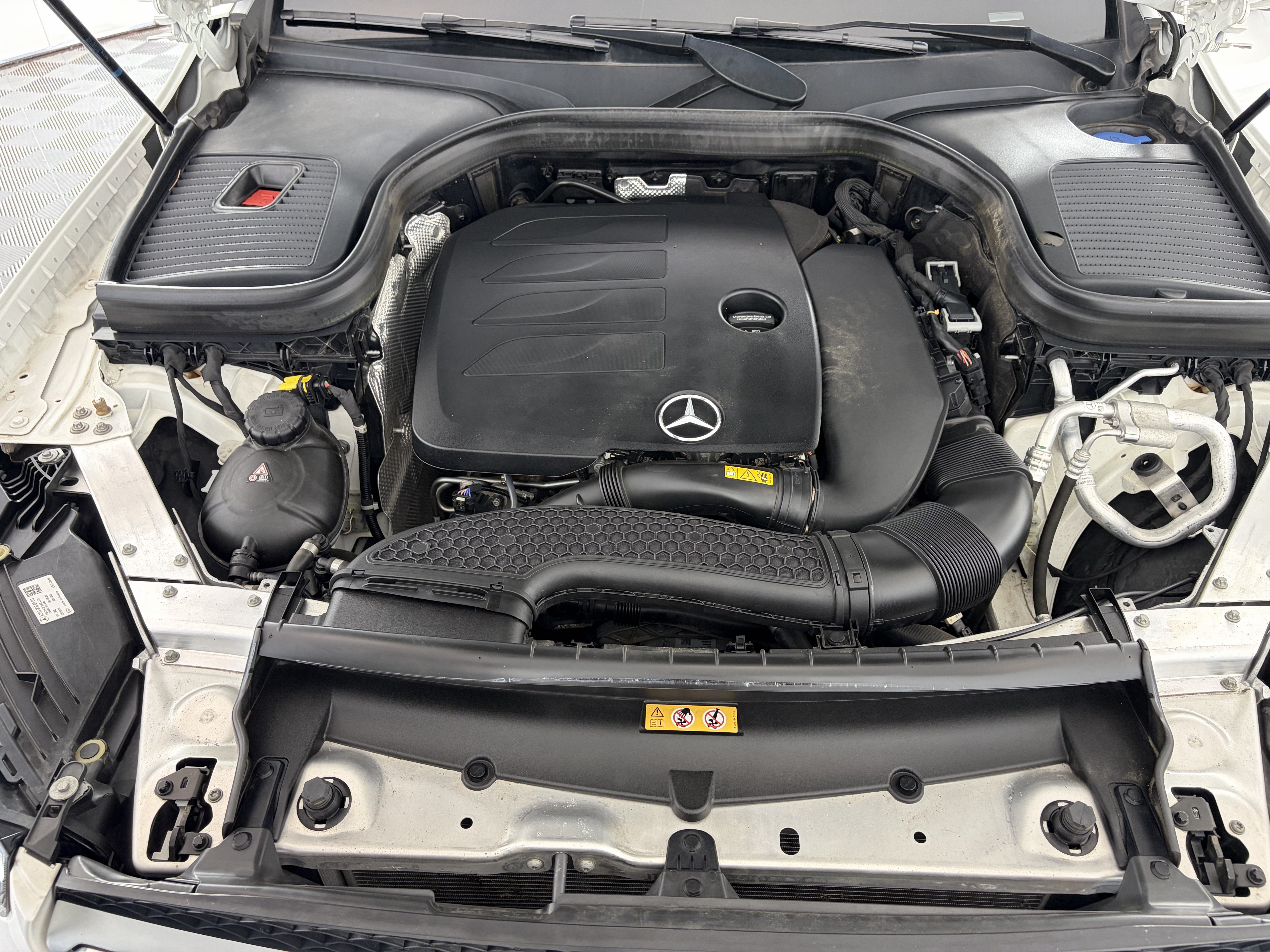 Certified 2022 Mercedes-Benz GLC 300 4MATIC image 11
