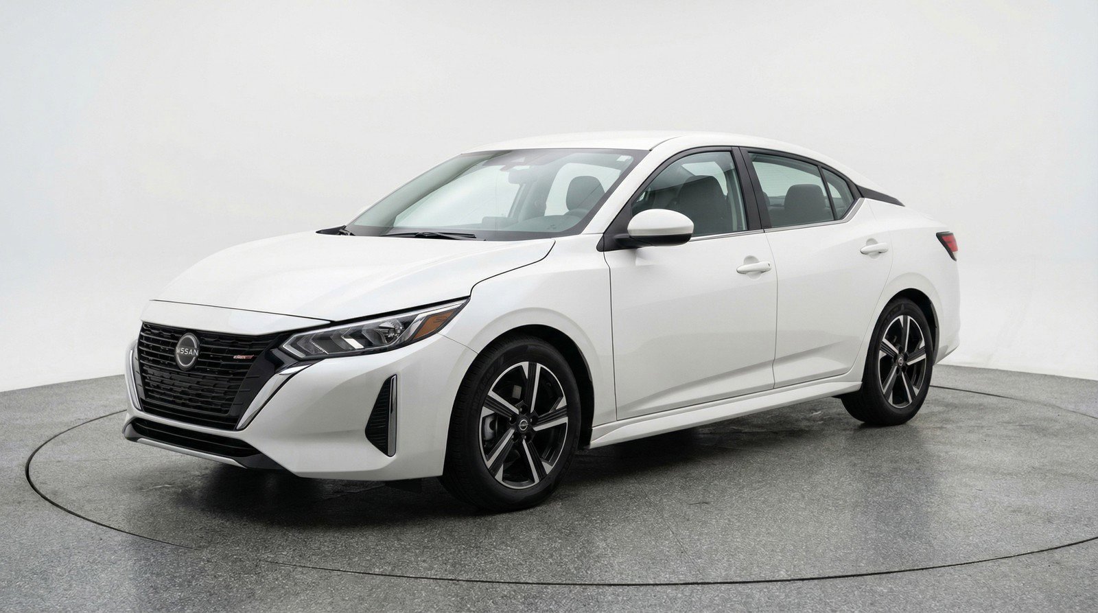 Used 2025 Nissan Sentra SV image 3