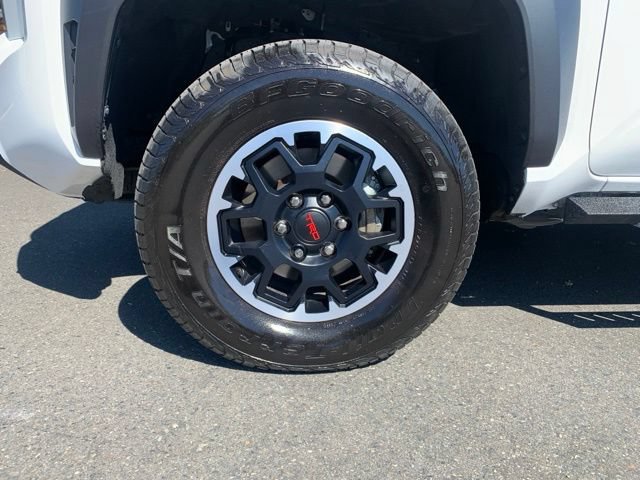 Used 2024 Toyota Tacoma TRD Off-Road AWD/4WD image 10