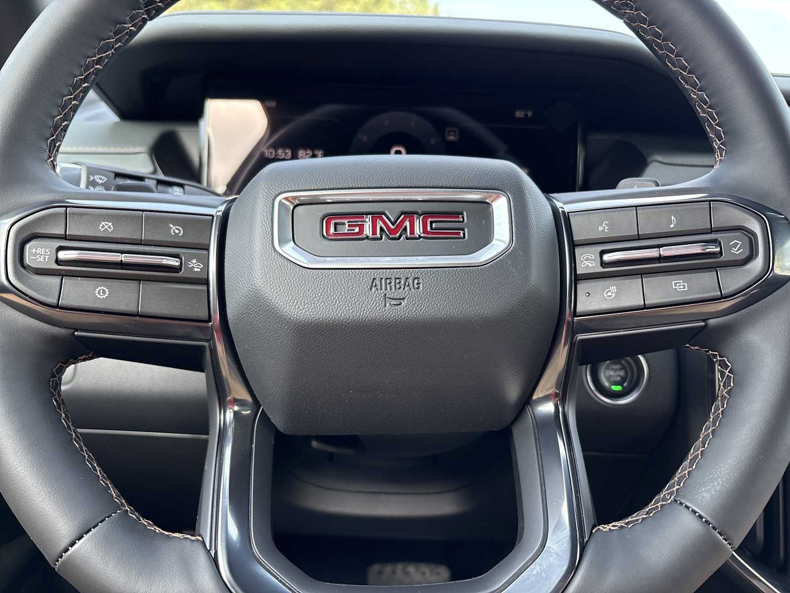 New 2026 GMC Acadia AT4 w/ Luxury Package AWD/4WD image 11
