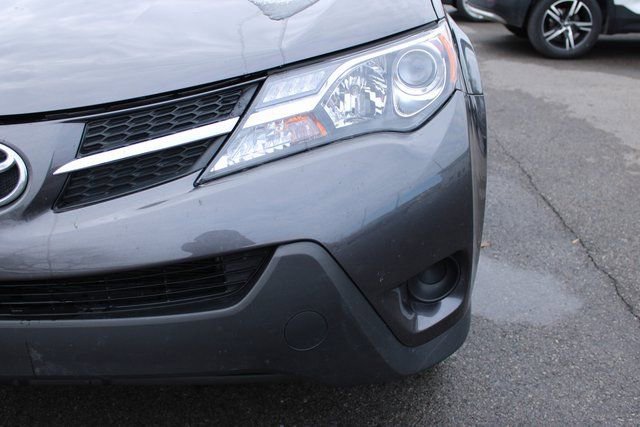 Used 2015 Toyota RAV4 LE AWD/4WD image 37