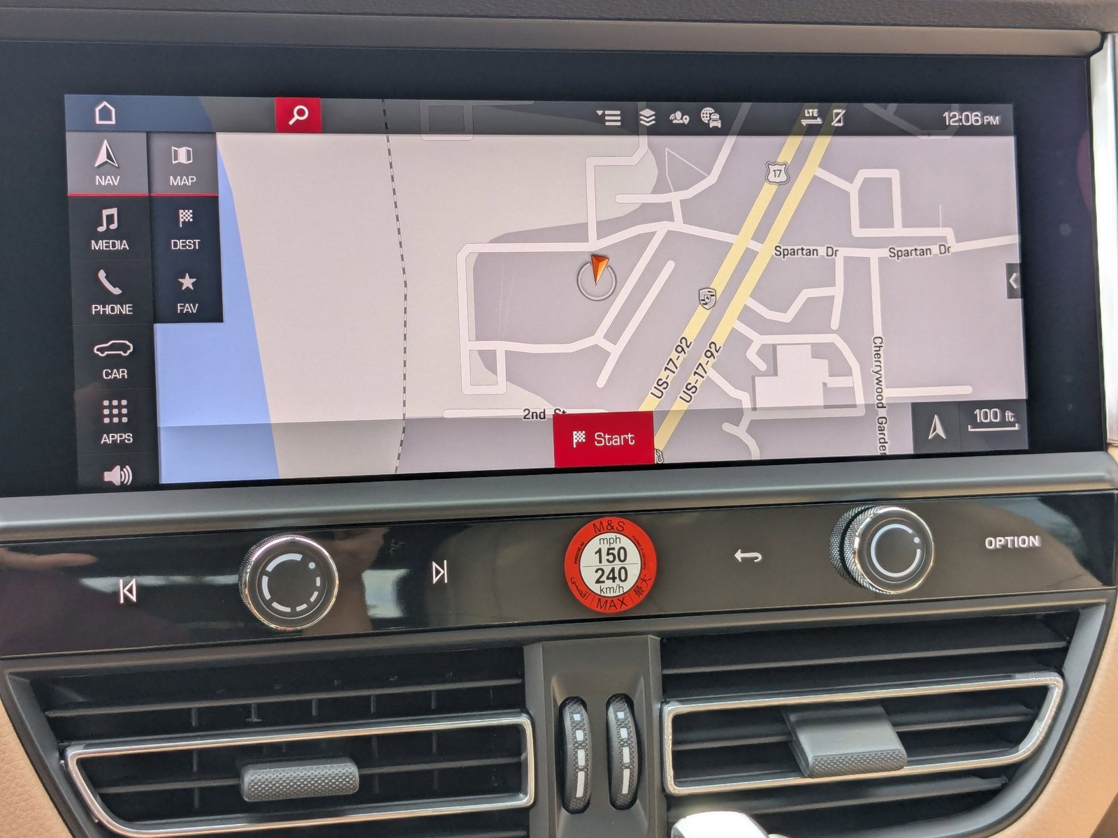 New 2026 Porsche Macan AWD/4WD image 17