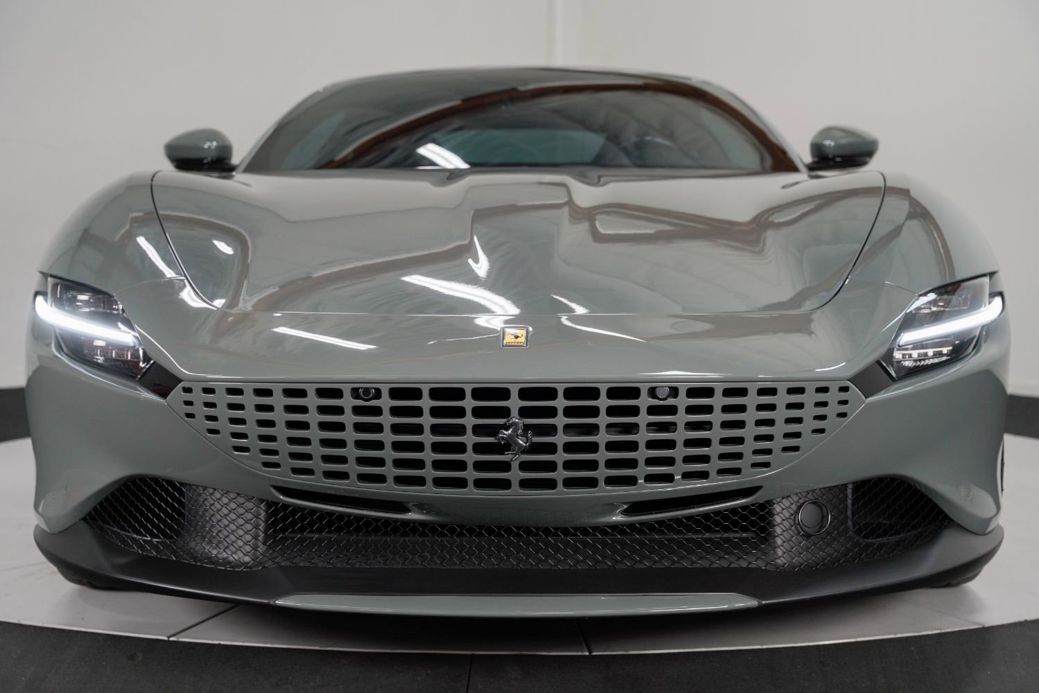 Used 2022 Ferrari Roma image 14