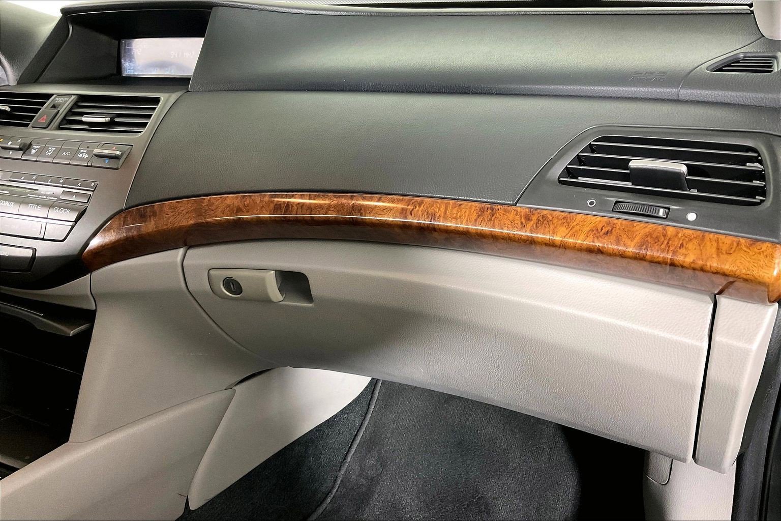 Used 2012 Honda Accord EX-L image 17