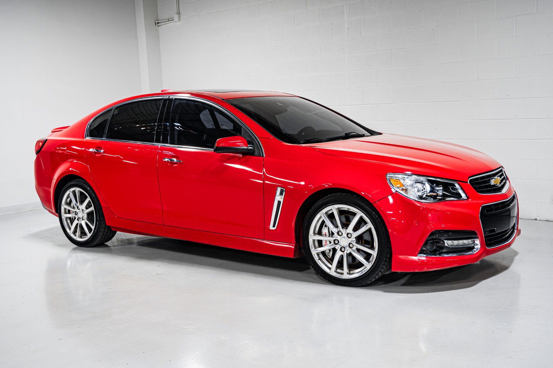 Used 2015 Chevrolet SS image 1