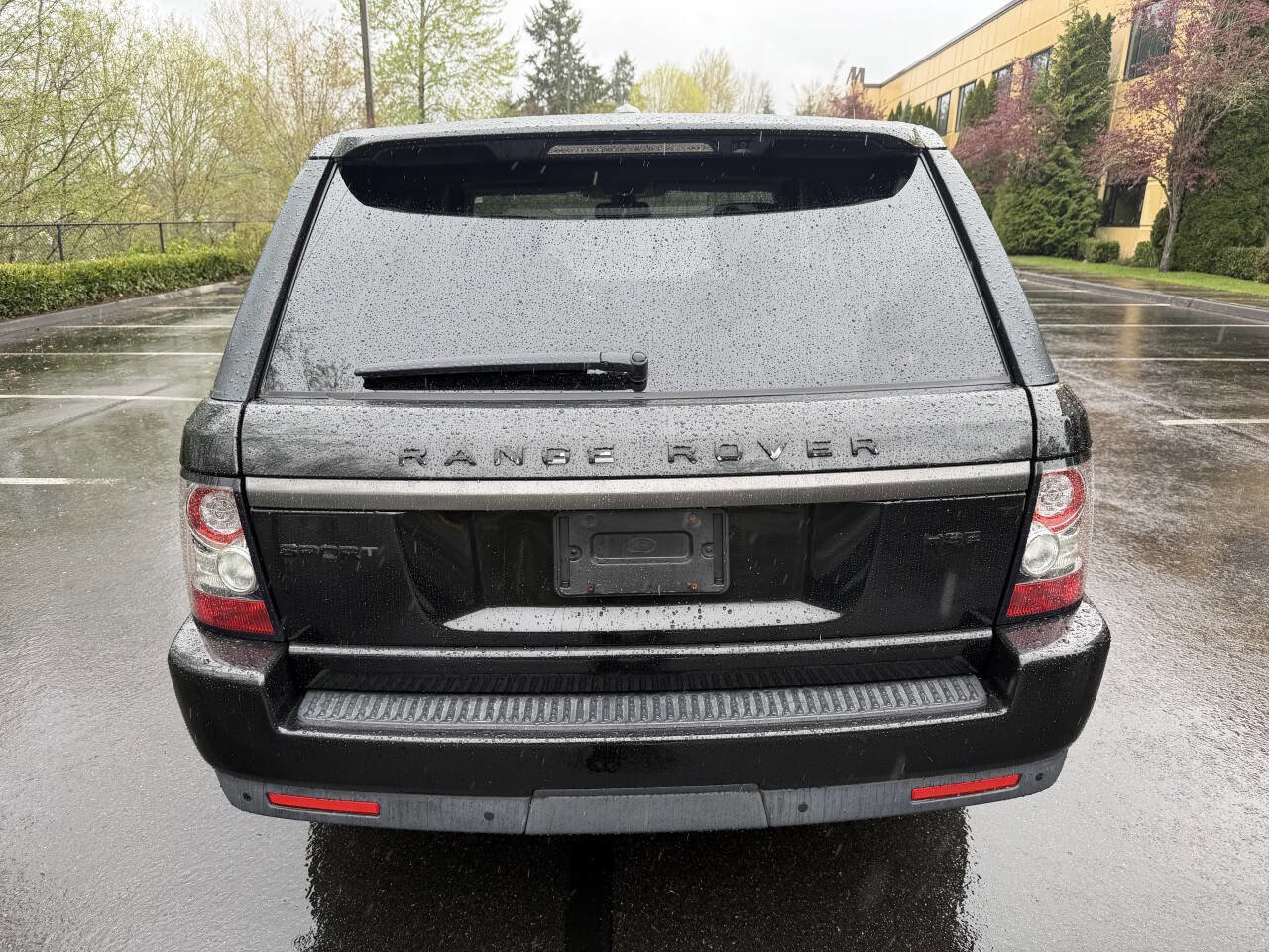 Used 2012 Land Rover Range Rover Sport HSE AWD/4WD image 6