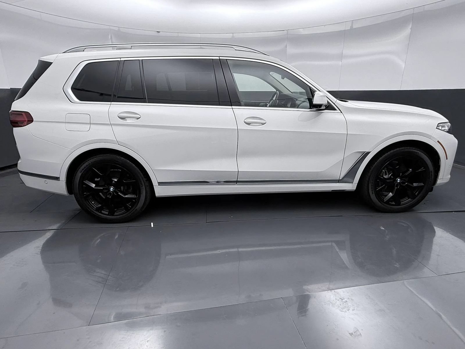 Used 2020 BMW X7 xDrive40i w/ Cold Weather Package AWD/4WD image 8