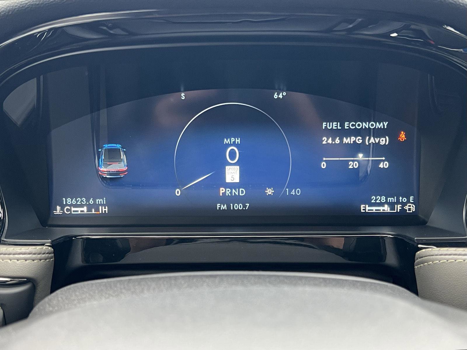 Used 2025 Lincoln Corsair AWD image 23