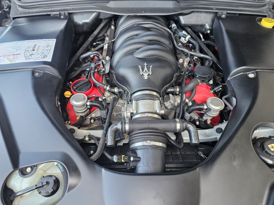 Used 2011 Maserati GranTurismo Convertible RWD image 20